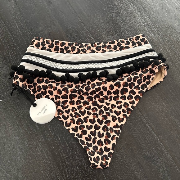 Tularosa Leopard Print High-Waisted Bikini‎ Bottom Sz S - Picture 4 of 5
